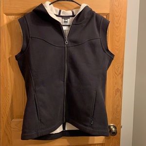 Women’s Northface Vest